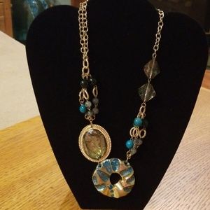 Stunning necklace